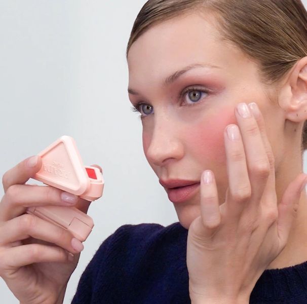 Румяна для лица Prada Touch Cream-To-Powder Soft Blur Longwear Blush оттенок P72 Dahlia 3.5 гр 000153 фото