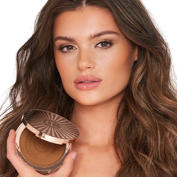 Бронзер для обличчя Charlotte Tilbury Beautiful Skin Sun-Kissed Glow Bronzer 02 Medium, 21 г 2906448935 фото