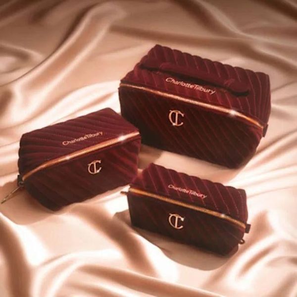 Косметичка Charlotte Tilbury Makeup Bag of Dreams Makeup Organiser &ndash; Medium 2829586186 фото